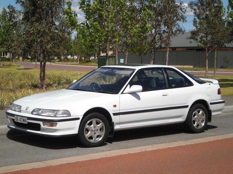 Acura Integra 3-door RS (Automatic)